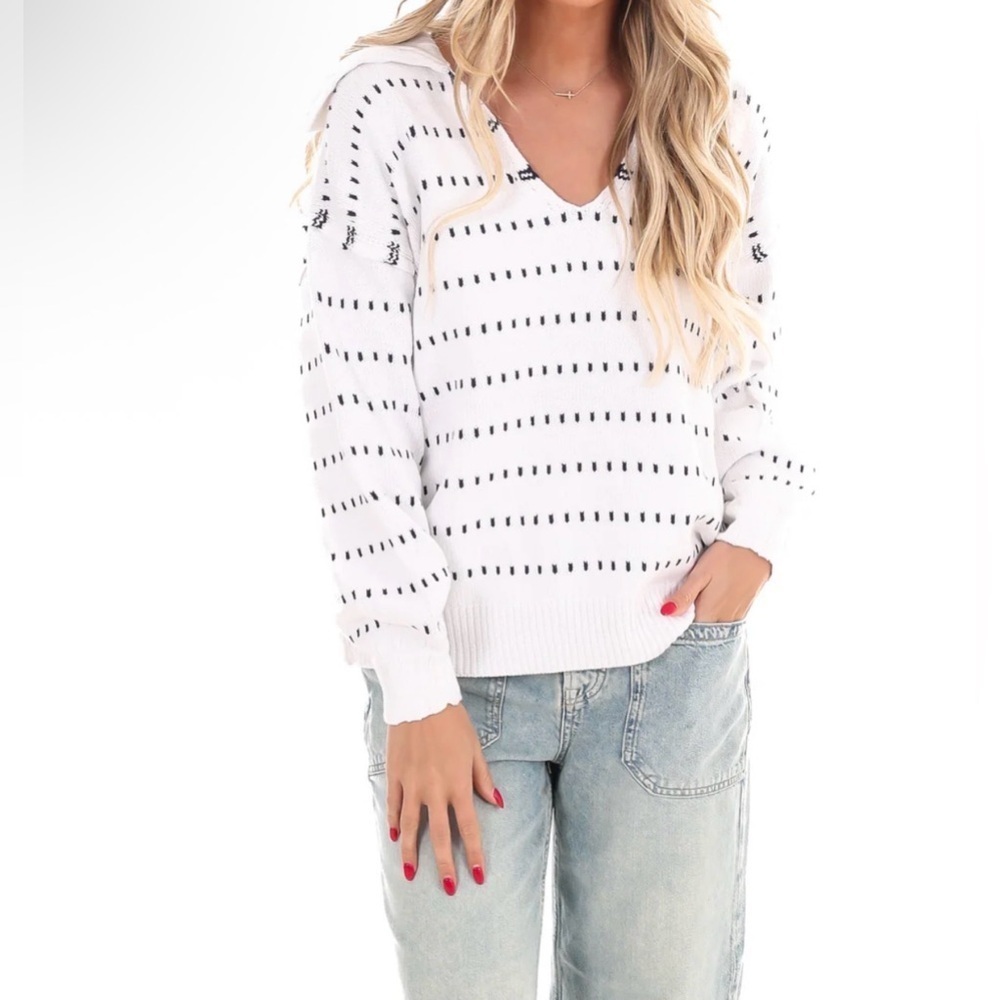 Stitch + Feather Spot on Polo Pullover Sweater Size S/M slouchy Boho
